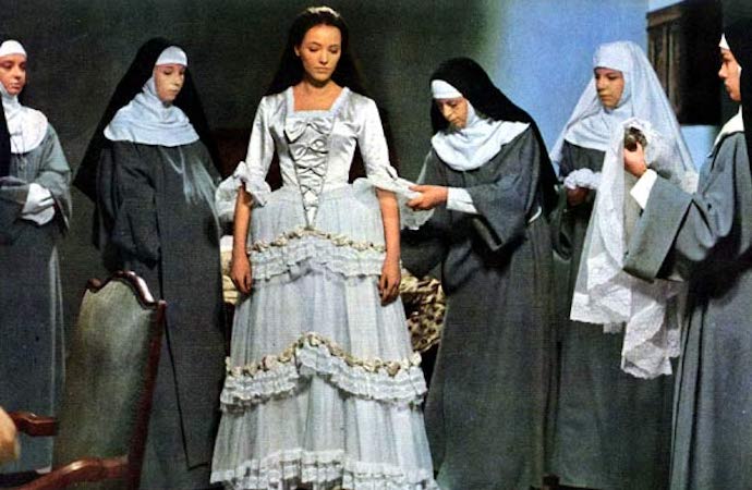 Des robes et dérobades