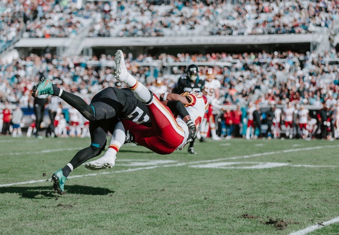 Des dires en institution