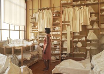 De l’étrangeté du regard à l’amour